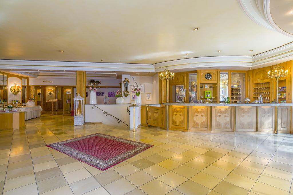 Hotel Krone Alzenau in Unterfranken Buitenkant foto