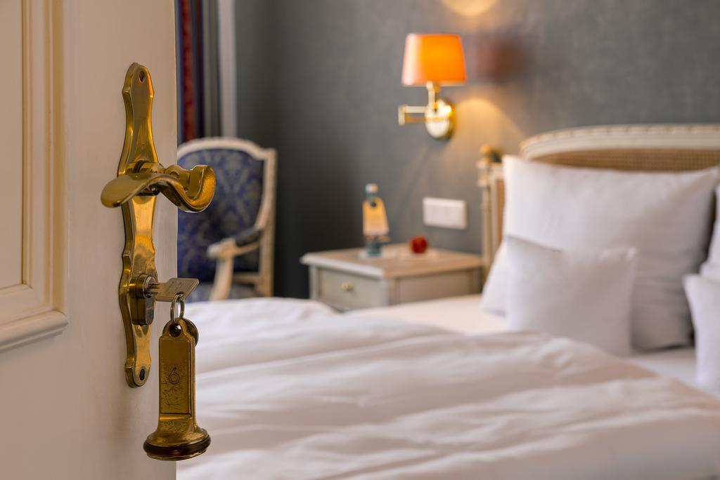 Hotel Krone Alzenau in Unterfranken Buitenkant foto