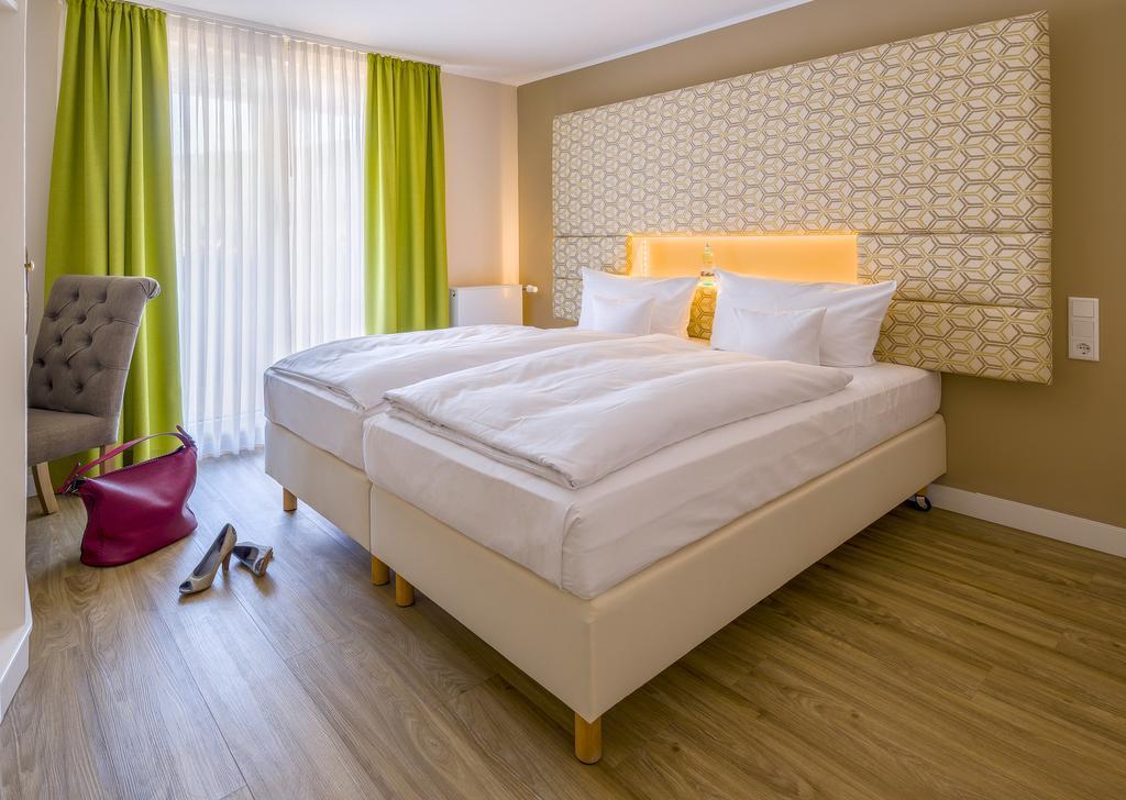 Hotel Krone Alzenau in Unterfranken Buitenkant foto